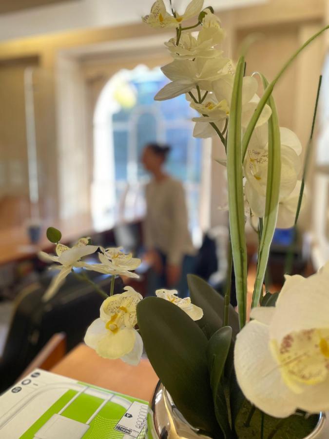 Orchard Hotel ロンドン エクステリア 写真